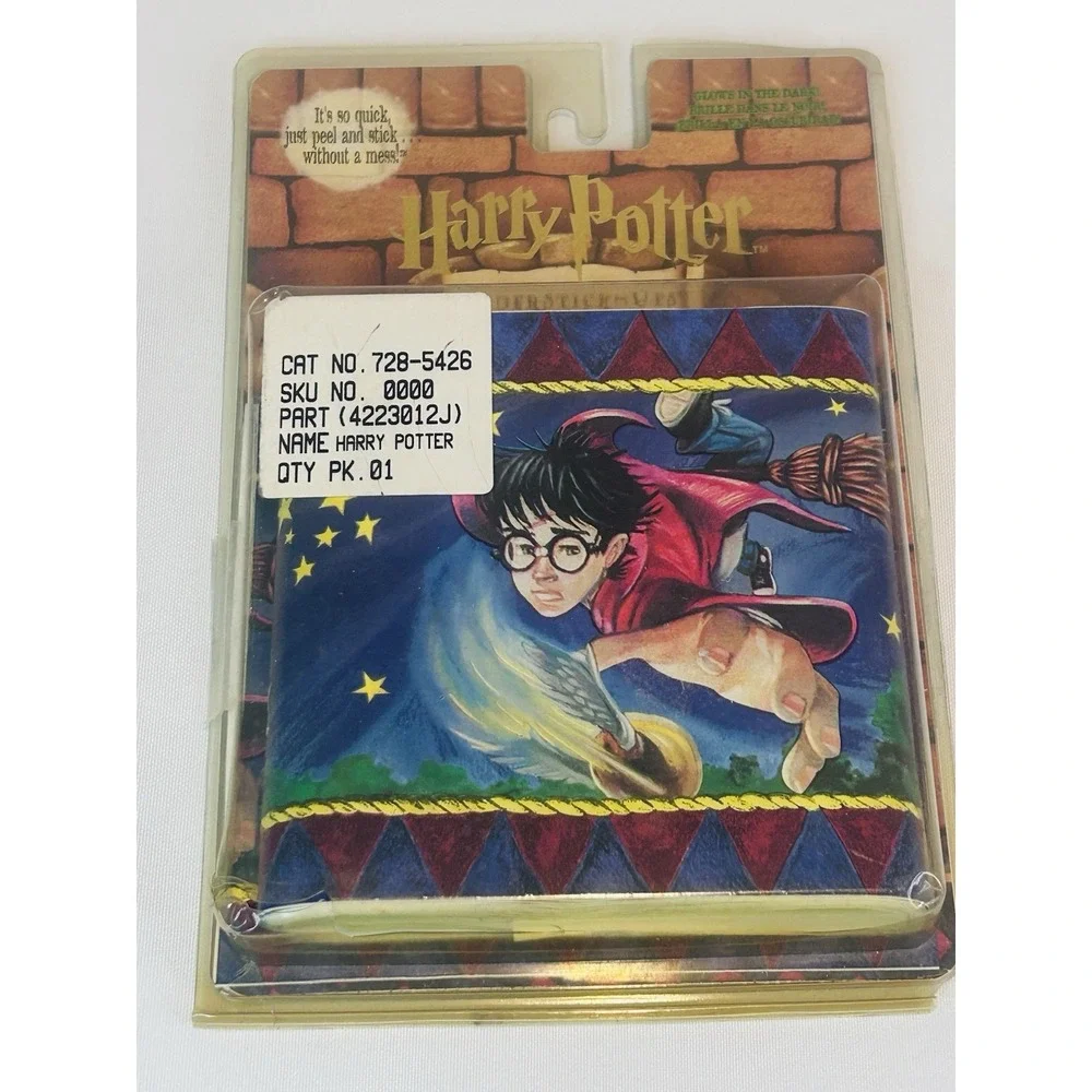 Harry Potter Wallpaper Border Stick-Ups Glow In The Dark NEW